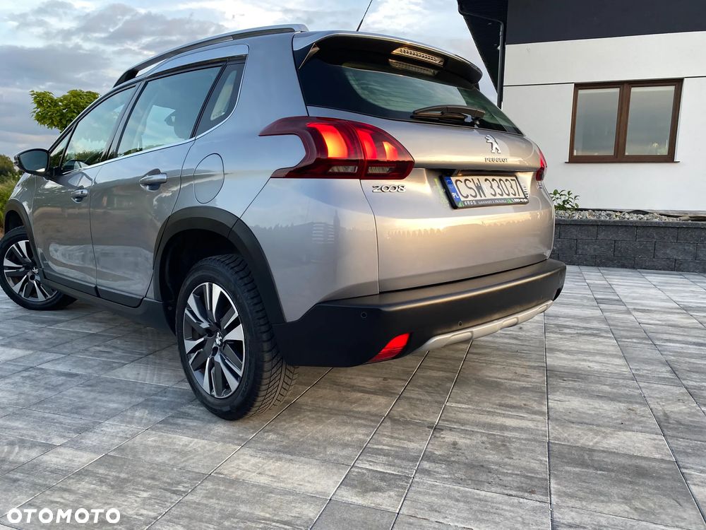 Peugeot 2008 1.2 Pure Tech Allure S&S EAT6 - 12