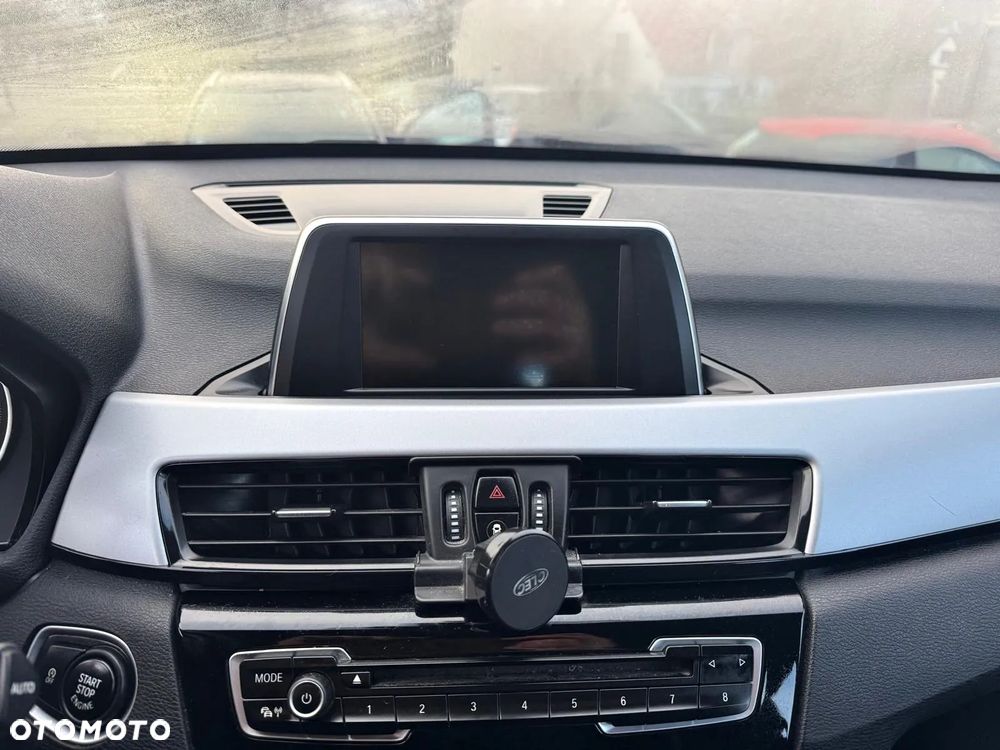 BMW X1 xDrive18d Sport Line - 9