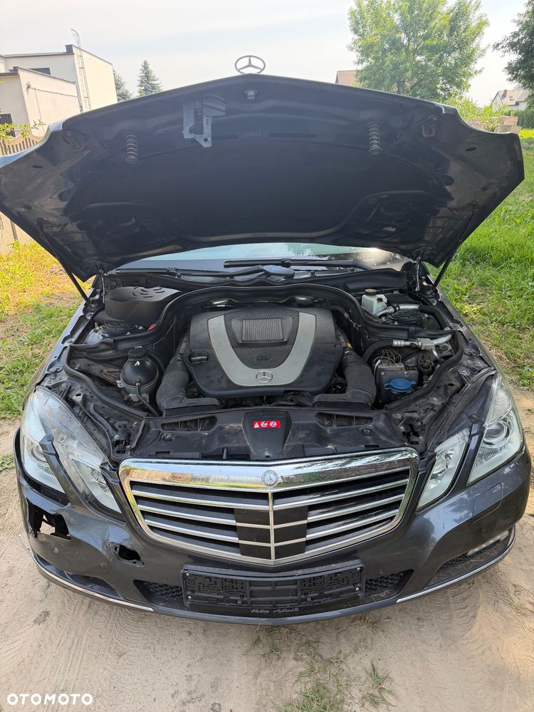 Mercedes-Benz Klasa E 350 CGI BlueEFFICIENCY 7G-TRONIC Elegance - 18