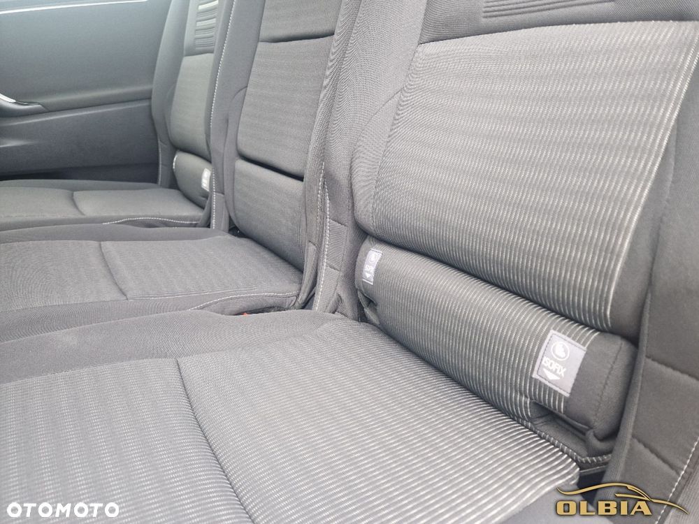 Toyota Verso 1.6 D-4D Prestige - 18