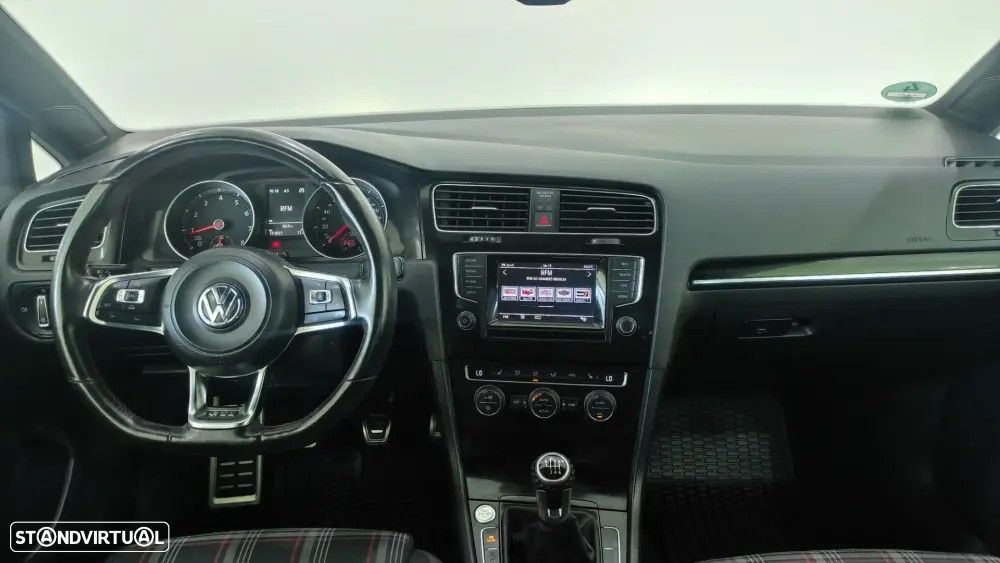 VW Golf 2.0 TSi GTi Performance - 25