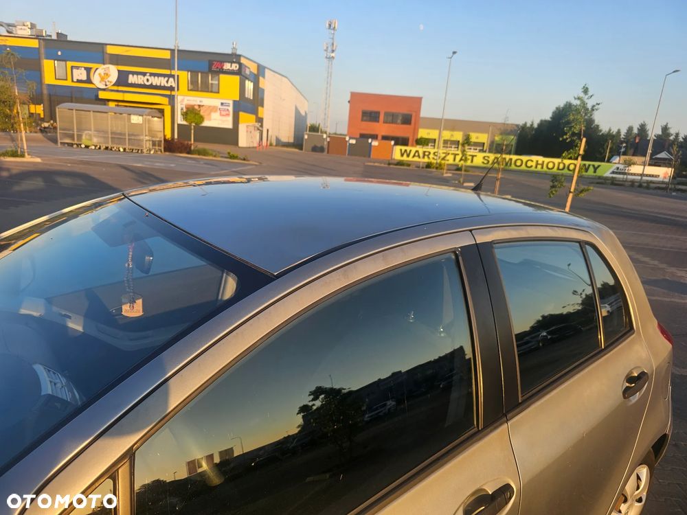 Toyota Yaris 1.3 Luna A/C - 14