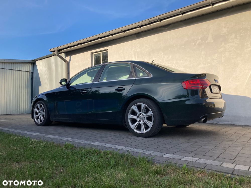 Audi A4 Limousine - 20