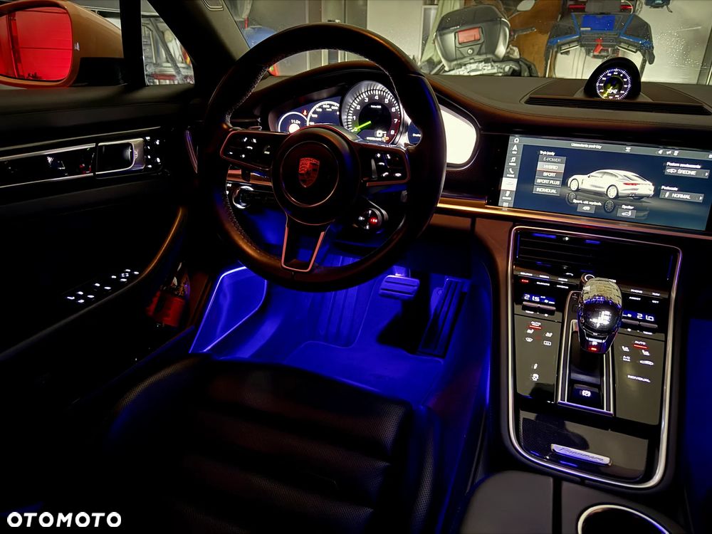 Porsche Panamera 4 E-Hybrid Edition 10 Jahre - 17