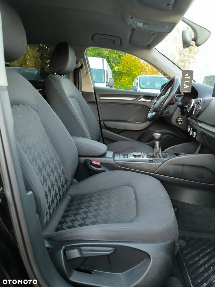 Audi A3 Sportback - 18