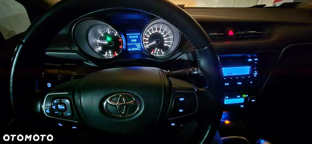 Toyota Avensis 1.6 D-4D Active - 21