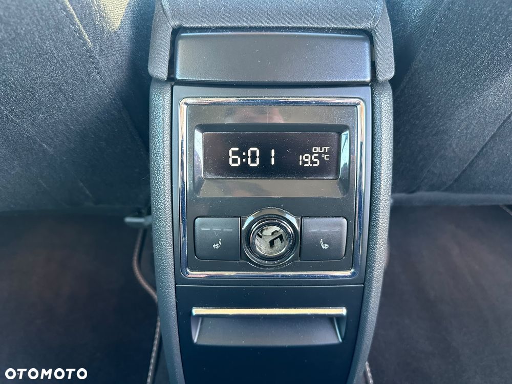 Skoda Superb 2.0 TDI Ambition - 8
