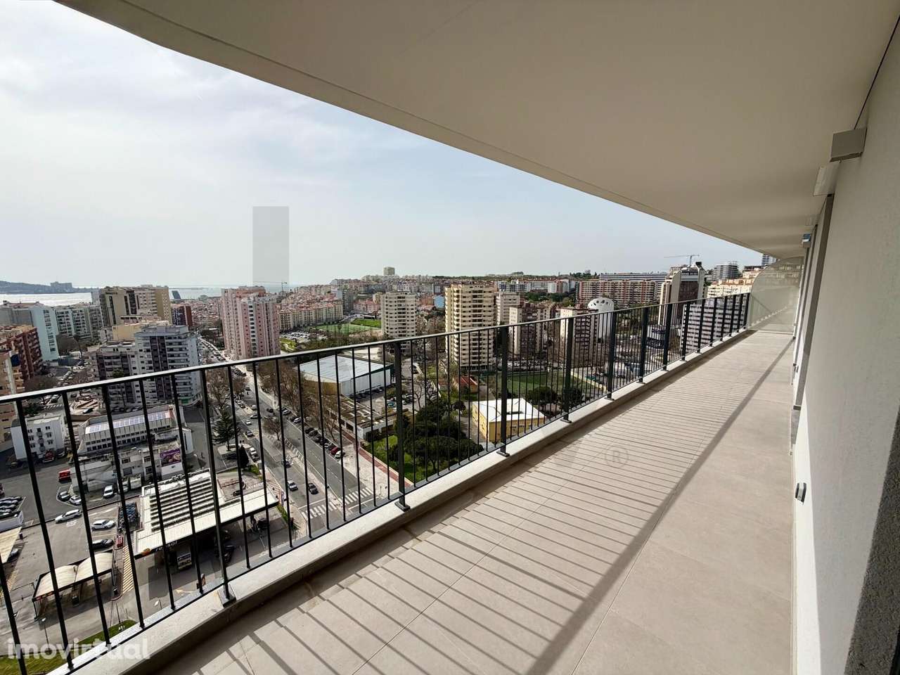 T3 com vista rio em Miraflores - Grande imagem: 2/26