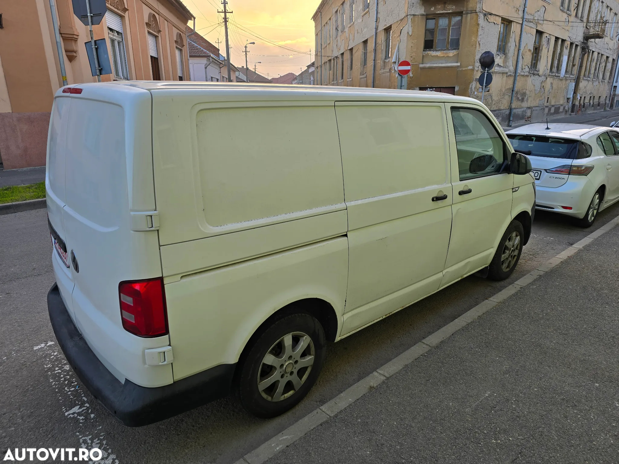 Volkswagen Transporter - 14