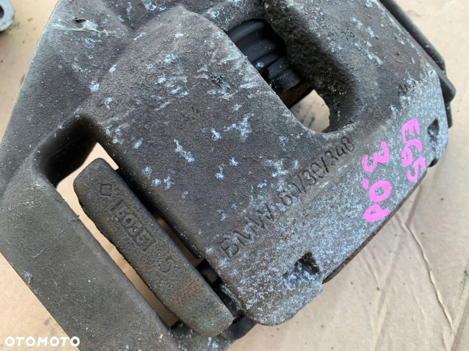ZACISKI JARZMA PRZEDNIE KOMPLET BMW E65 730d - 3