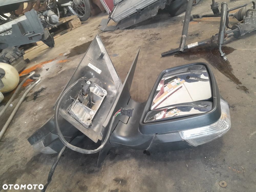 Lusterko prawe / Lewe Mercedes Sprinter 906 06-11R. - 5