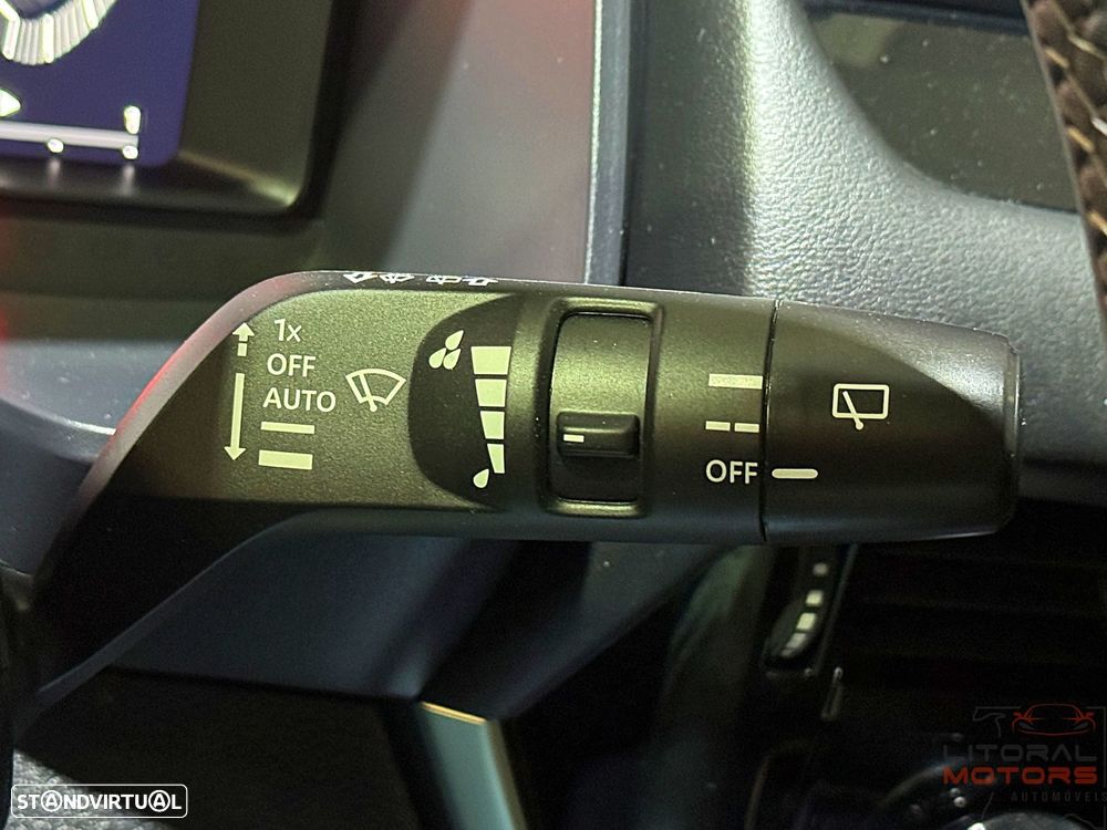 Nissan Qashqai 1.3 DIG-T N-Connecta Xtronic - 26