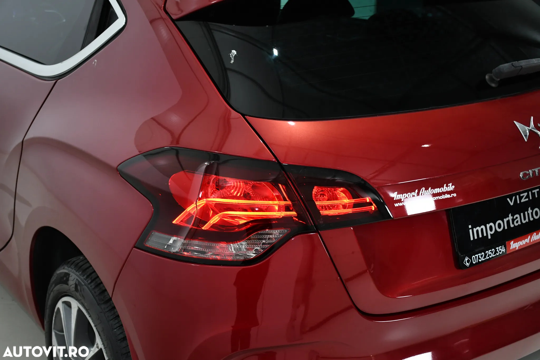 Citroën DS4 e-HDi 110 EGS6 SoChic - 23