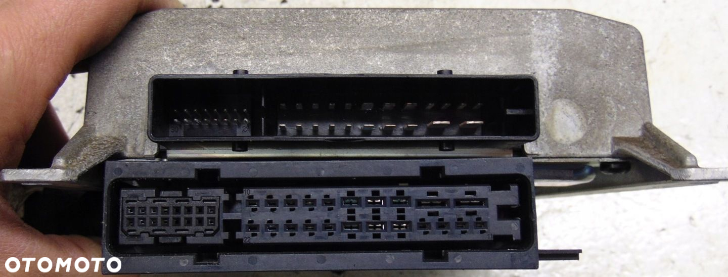 WZMACNIACZ RADIA AUDIO SKODA OCTAVIA 2 II EUROPA - 5