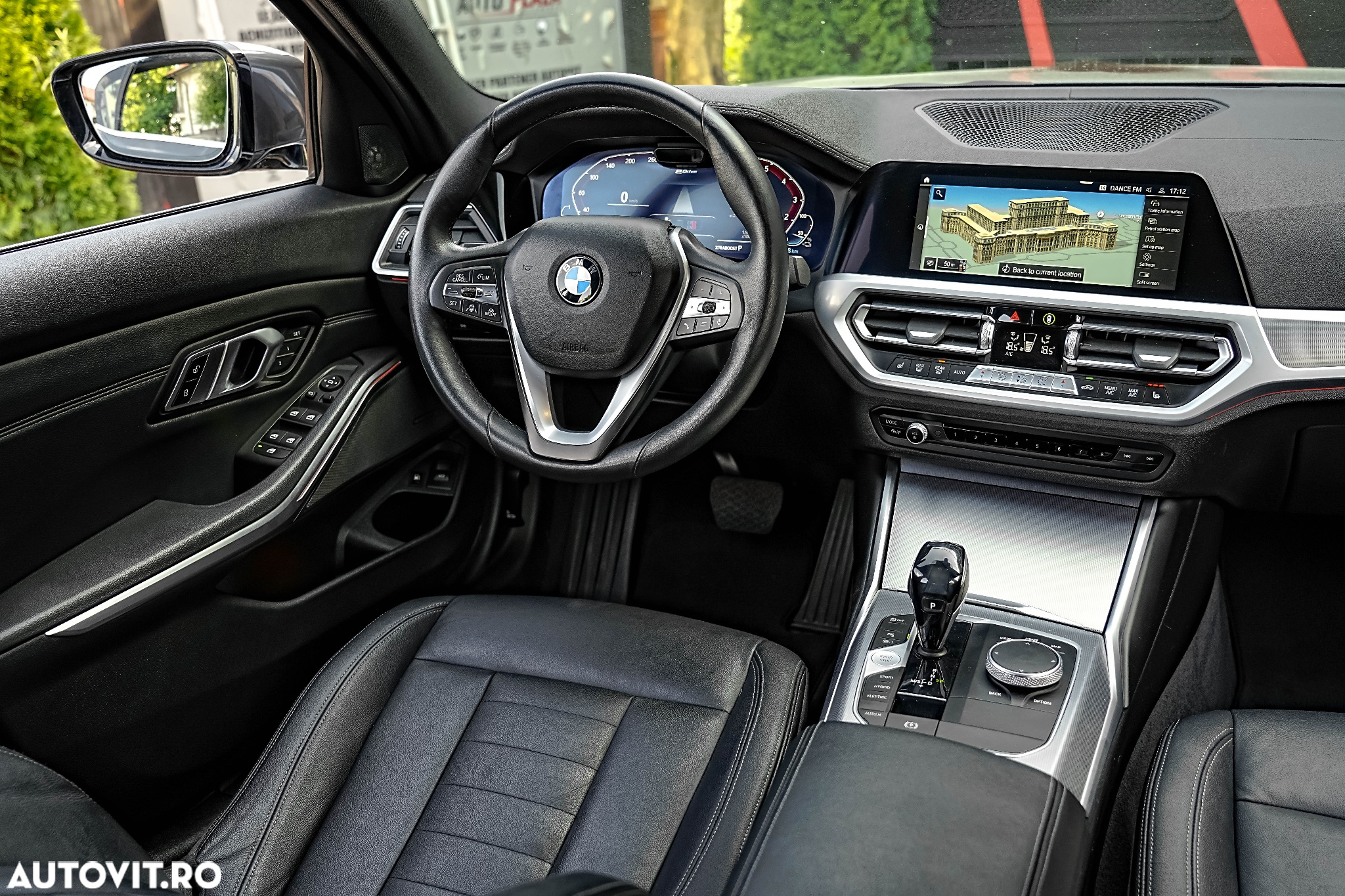 BMW Seria 3 330e Aut. Luxury Line - 18