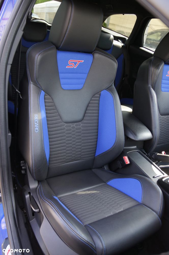 Ford Focus ST - 28
