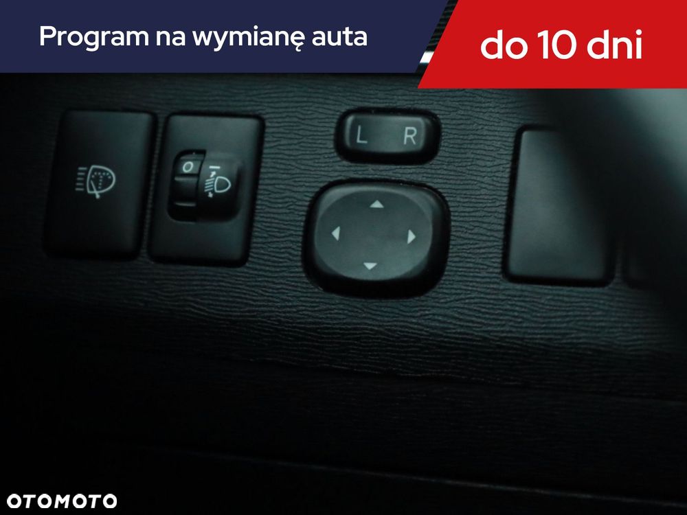 Toyota Avensis - 17