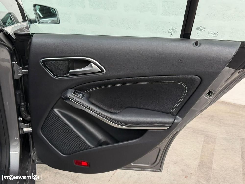 Mercedes-Benz CLA 200 - 42