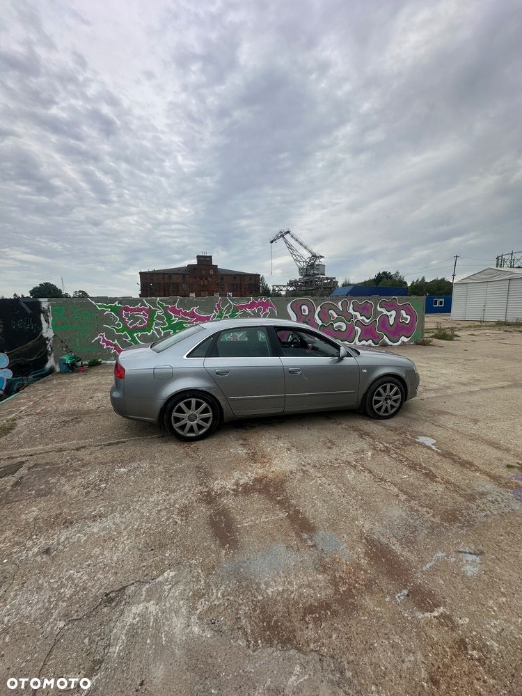 Audi A4 Limousine 2.0 TDI - 6