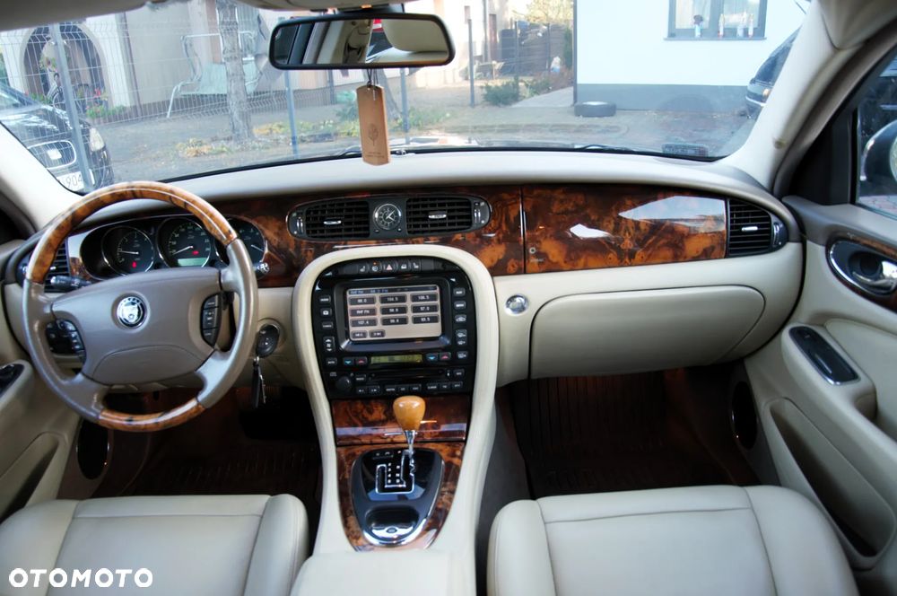 Jaguar XJ XJ6 2.7 D Executive - 12