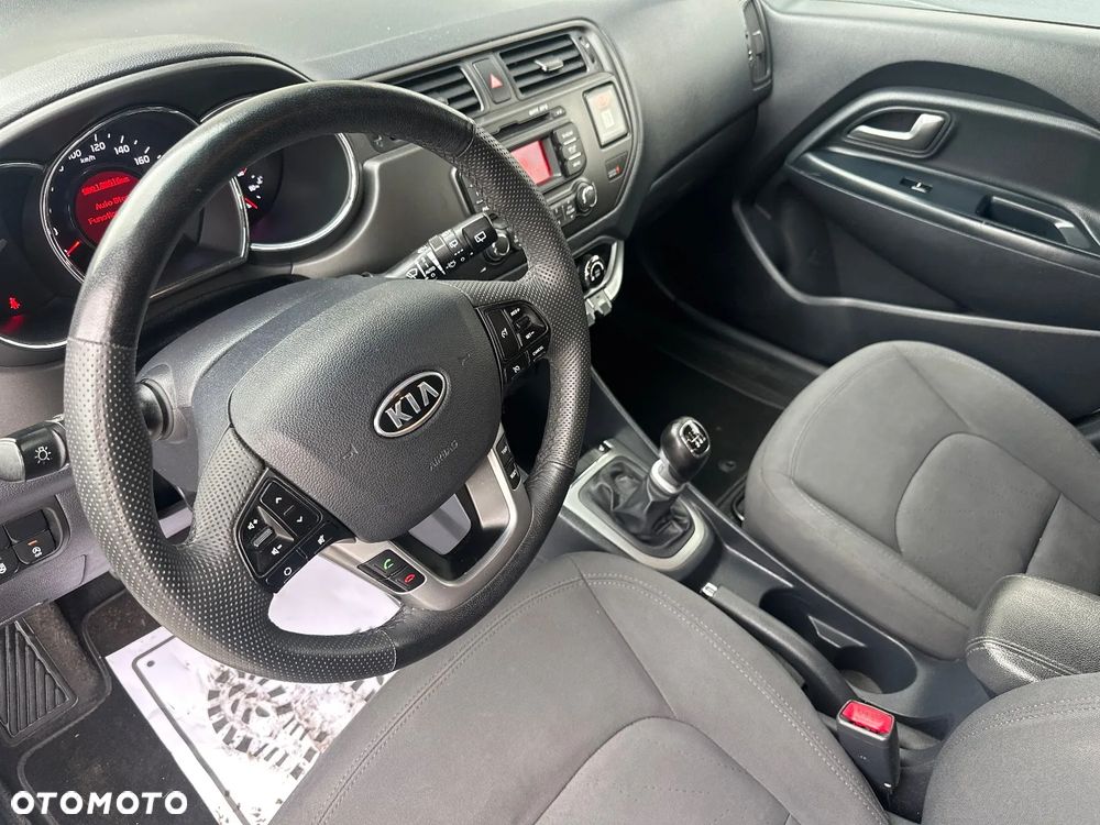 Kia Rio 1.4 XL - 24