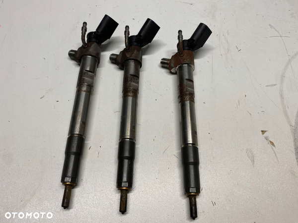 WTRYSKIWACZ PALIWA HYUNDAI KIA 1.6 CRDI 33800-2U000 19-24