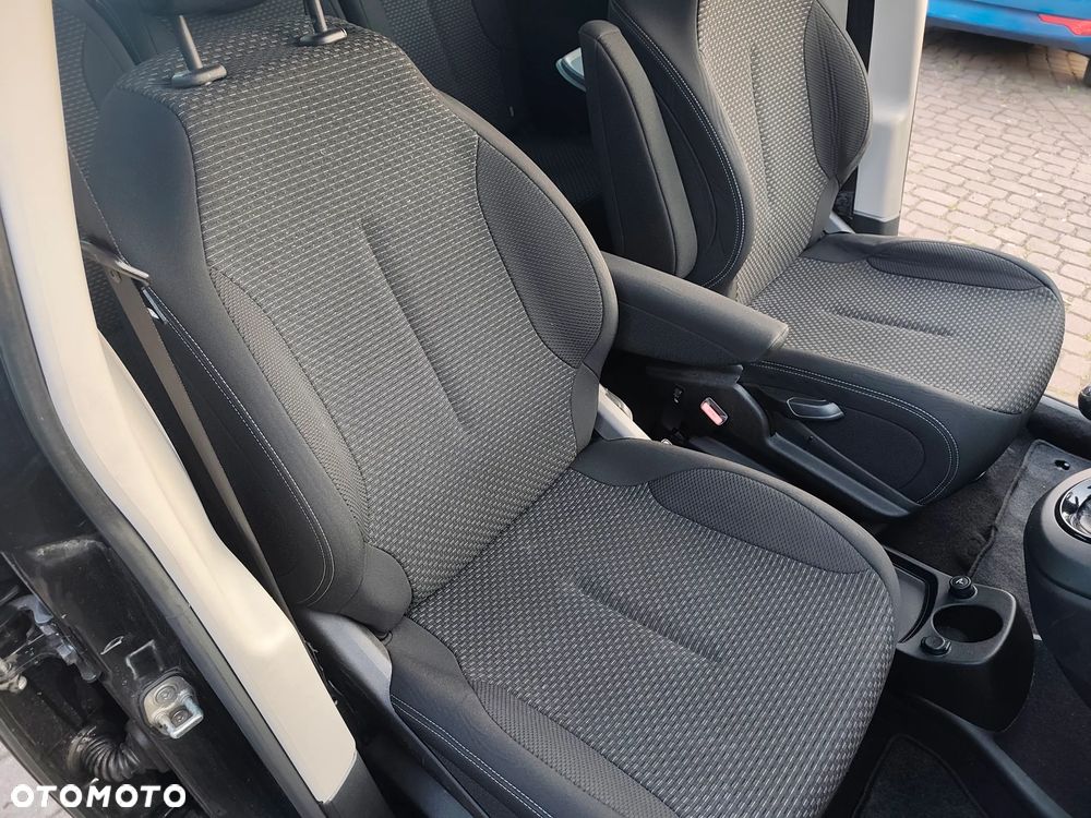 Citroën C4 Picasso 1.6 HDi FAP Exclusive - 17