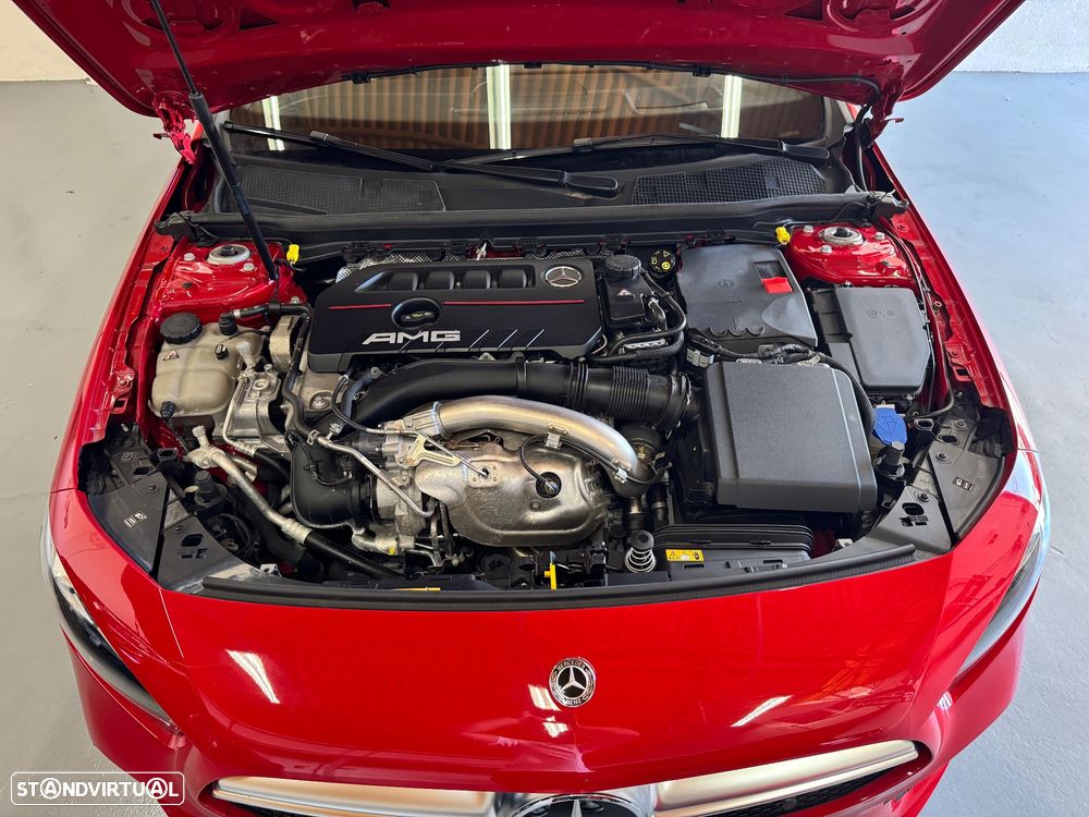 Mercedes-Benz A 35 AMG 4Matic Speedshift DCT 7G - 7