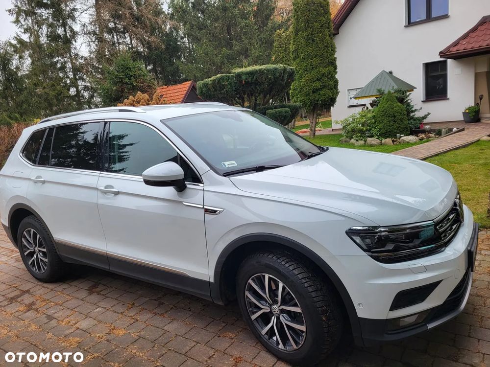 Volkswagen Tiguan - 1