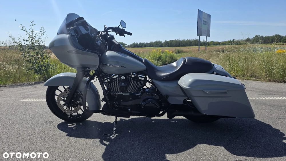Harley-Davidson Touring Road Glide - 5
