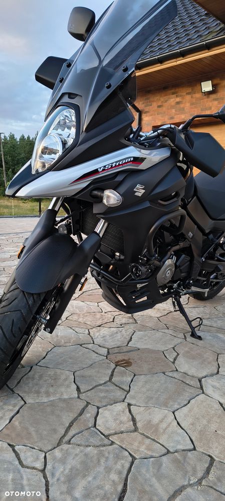 Suzuki V-STROM - 13