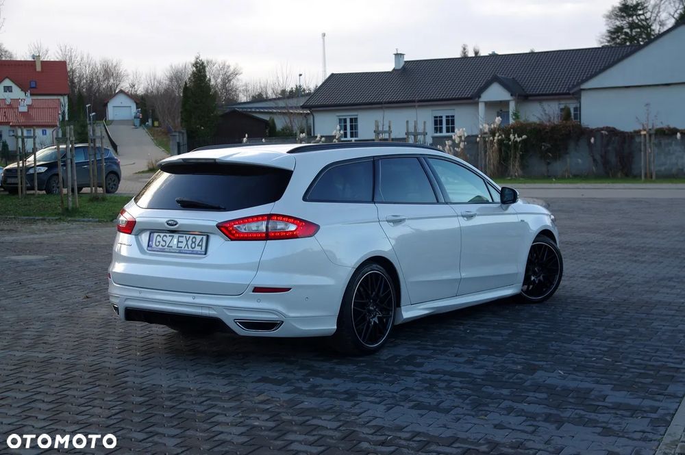 Ford Mondeo 2.0 TDCi Bi-Turbo ST-Line X PowerShift - 4