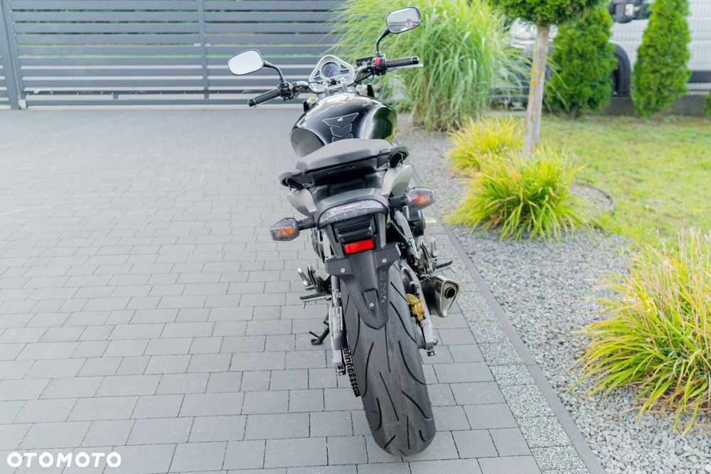 Honda CB - 9
