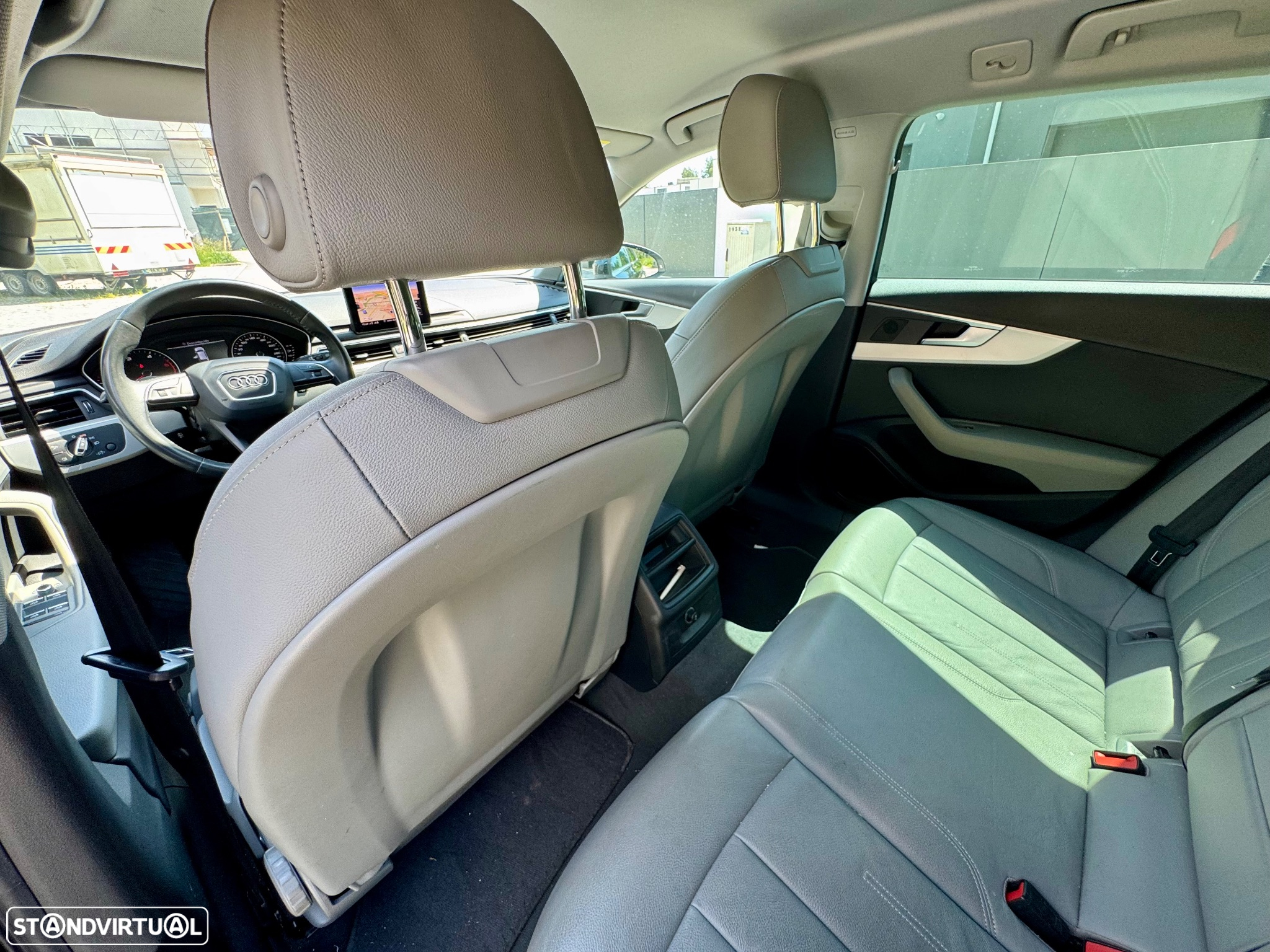 Audi A4 Avant 35 TDI S tronic - 10