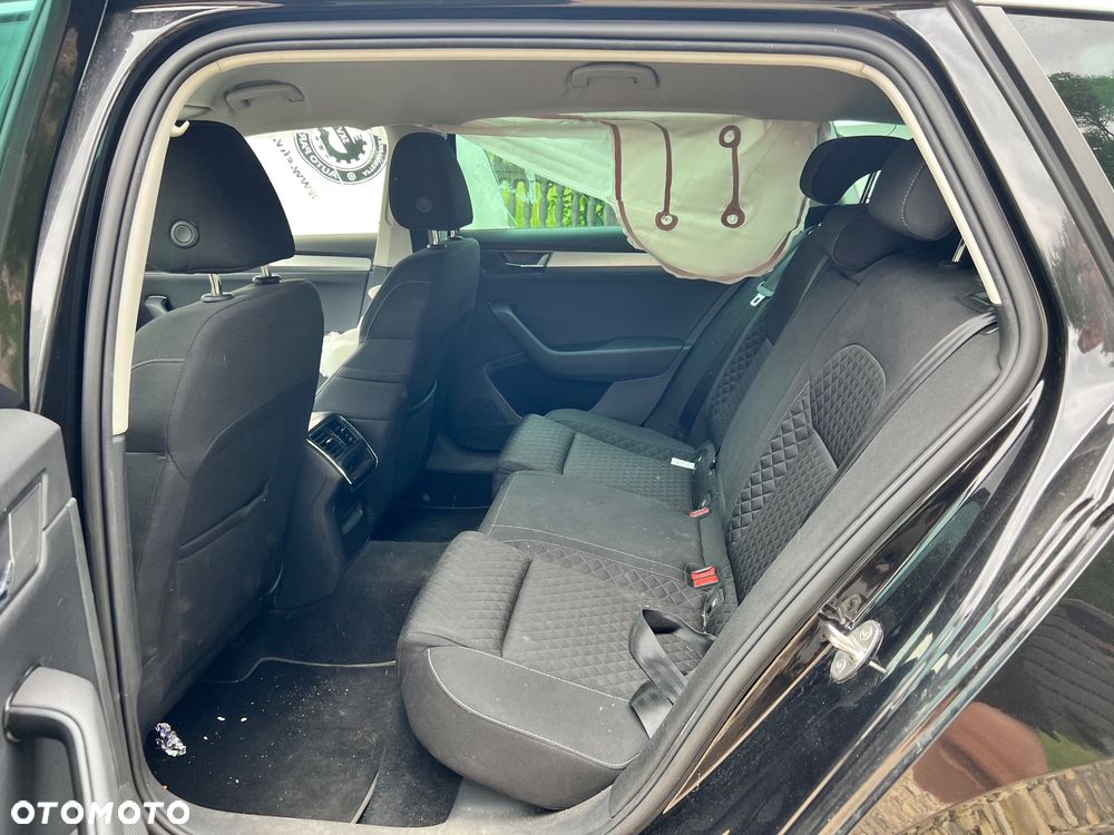 Skoda Superb 1.5 TSI ACT DSG Sportline - 14