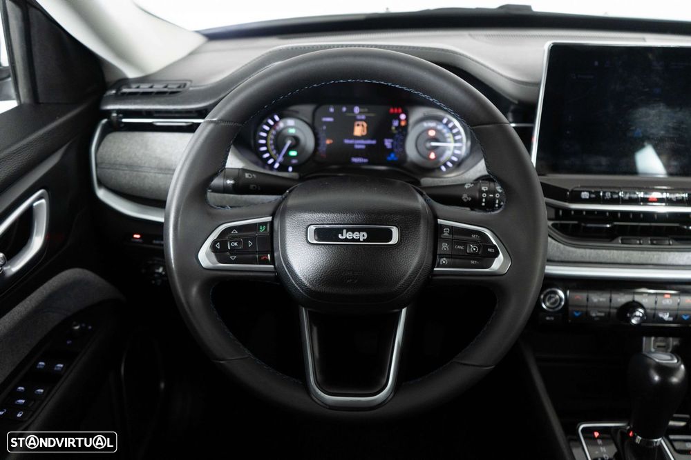 Jeep Compass 1.3 TG Atitude - 29