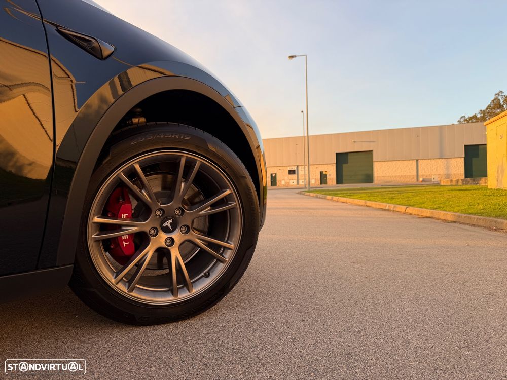Tesla Model Y Tração Traseira - 17