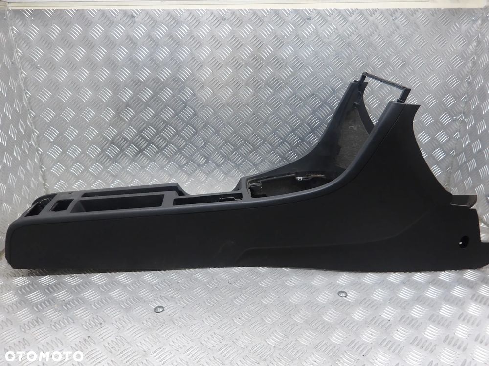 AUDI A4 B7 SEDAN 04-08 2.0TDI TUNEL ŚRODKOWY - 1