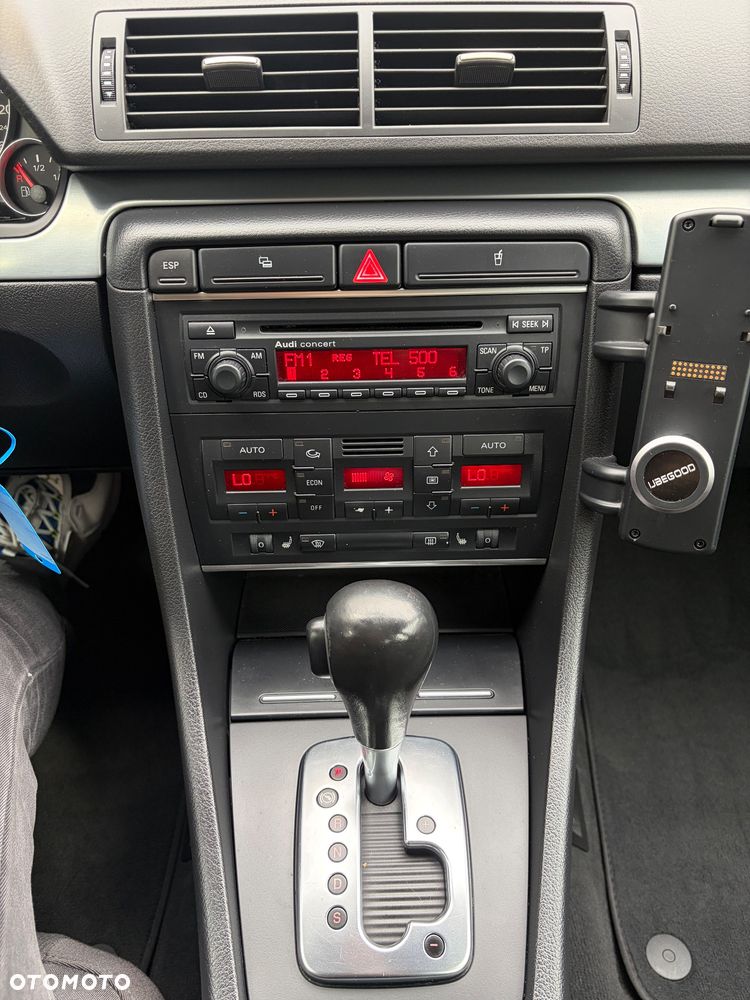 Audi A4 Limousine - 27