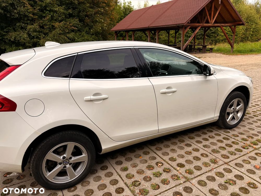 Volvo V40 D2 Momentum - 7