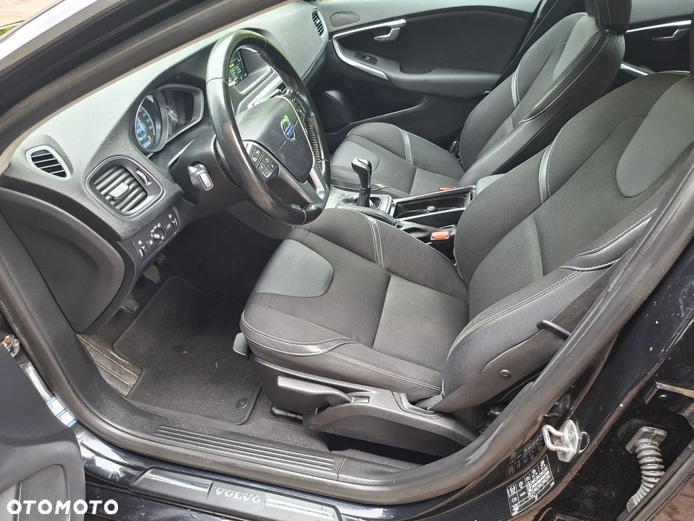 Volvo V40 D4 Drive-E Momentum - 12