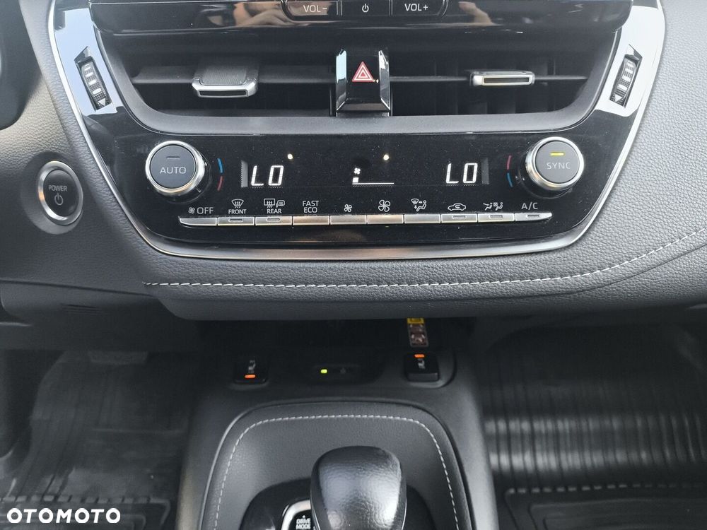 Toyota Corolla 1.8 Hybrid Style - 23