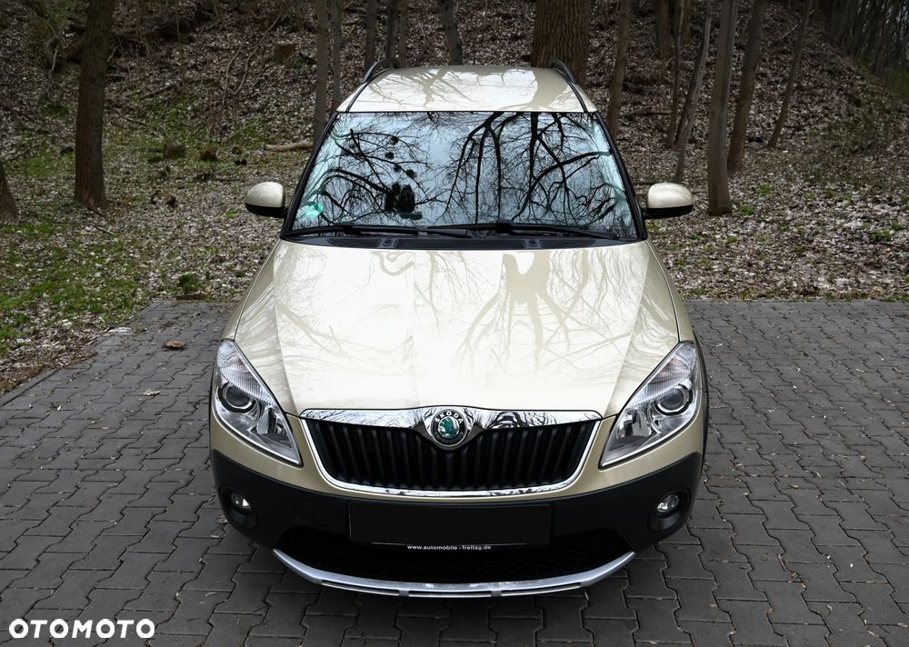 Skoda Roomster 1.2 TSI Scout PLUS EDITION - 18