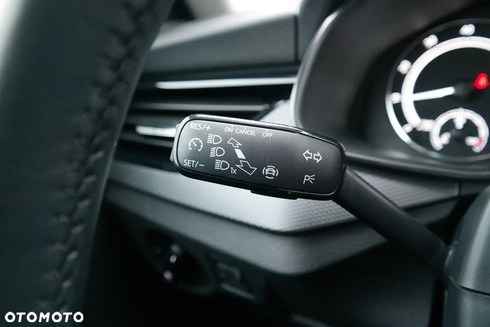 Skoda Kamiq 1.0 TSI Ambition - 17