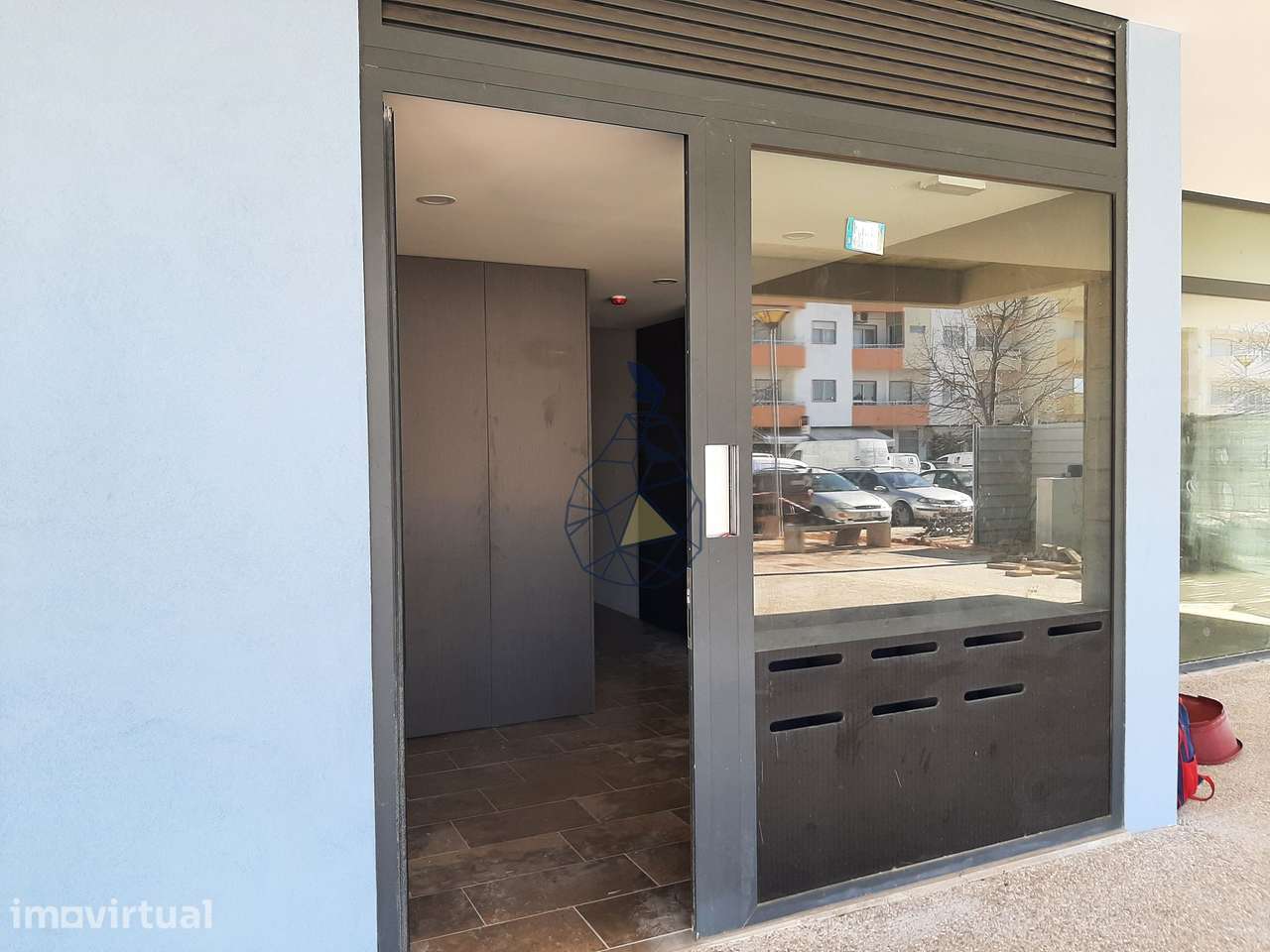 Loja para Comércio e Serviços urbanização da quintinha em Portimão - Grande imagem: 2/16
