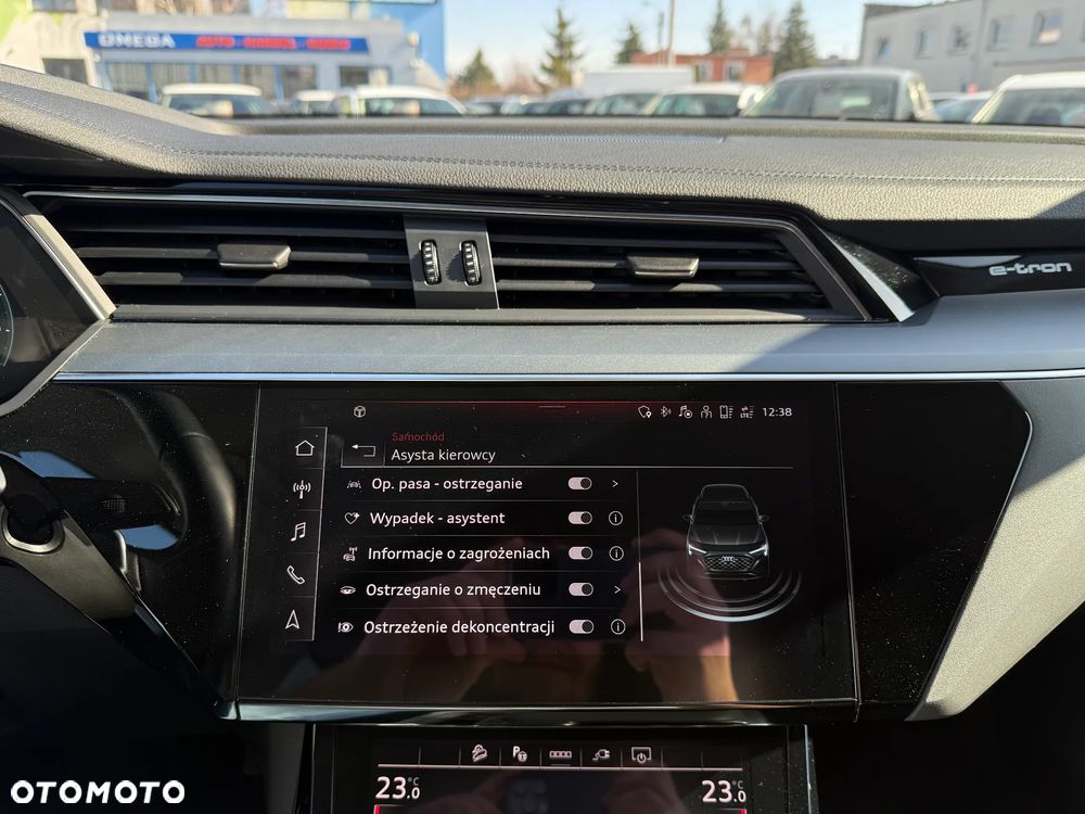Audi Q8 e-tron 50 quattro advanced - 25