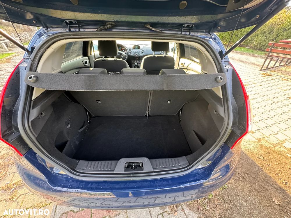 Ford Fiesta - 9