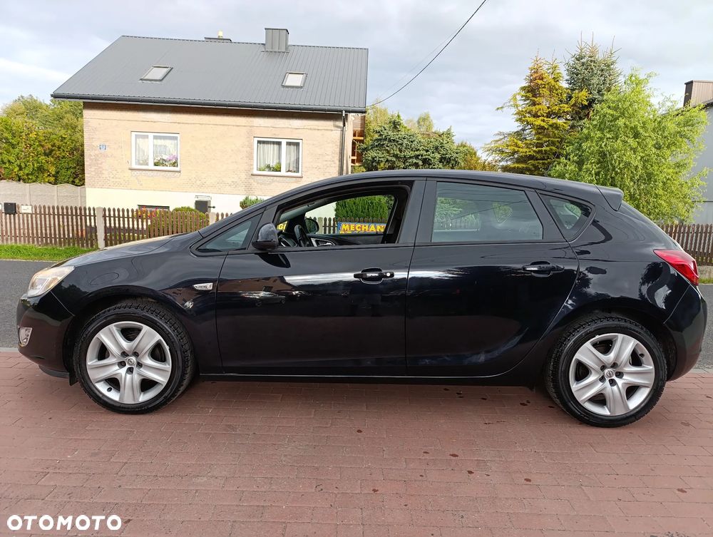 Opel Astra 1.6 Design Edition - 25