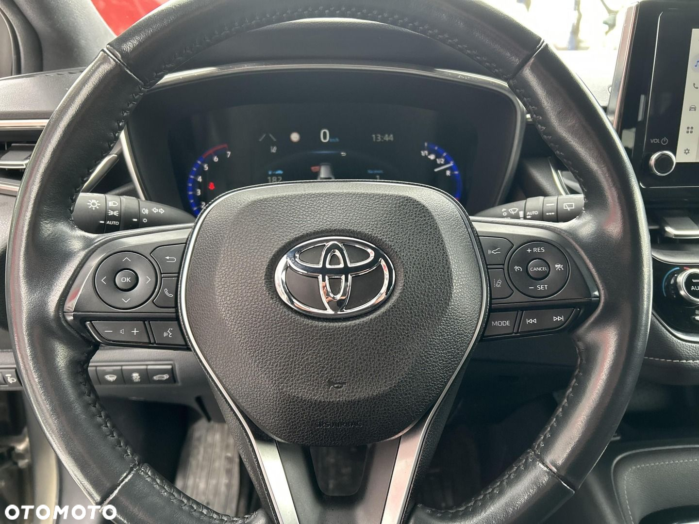 Toyota Corolla - 13