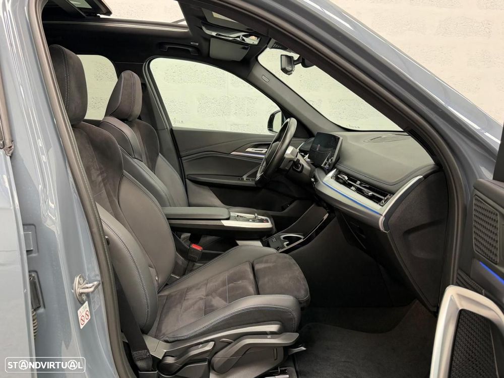 BMW iX1 xDrive30 - 42